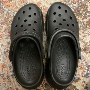 Womens BLACK platform Crocs.  Size W9